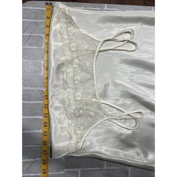 California Dynasty Off White Nightgown Bridal Lace Floral trim size Small - Picture 8 of 9